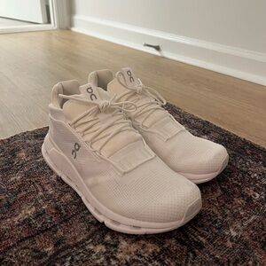 On Cloud Nova Womens Sneakers